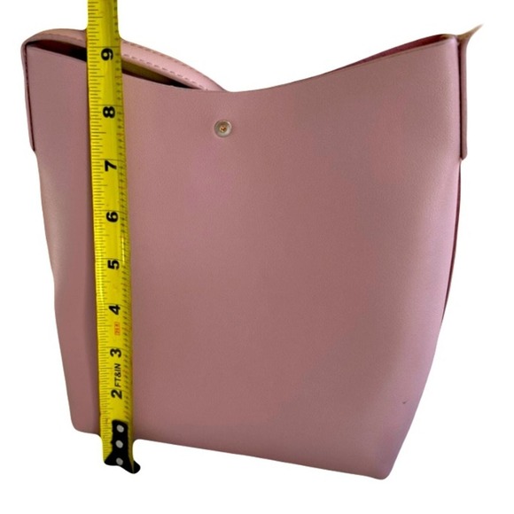 Samara Cross Over Bag Women's Purse Pink Blush Vegan Leather Designer Travel New - Picture 1 of 8